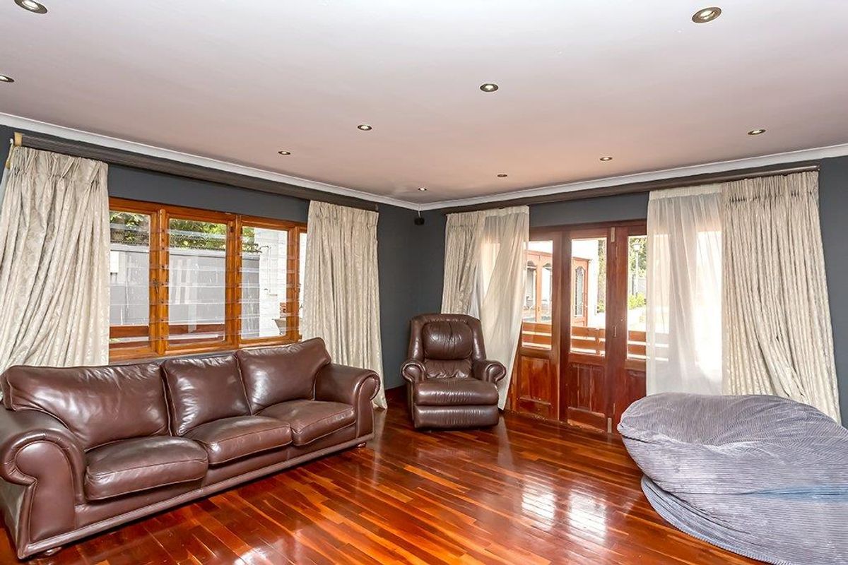 Milnerton House Available To Let - Photo 3