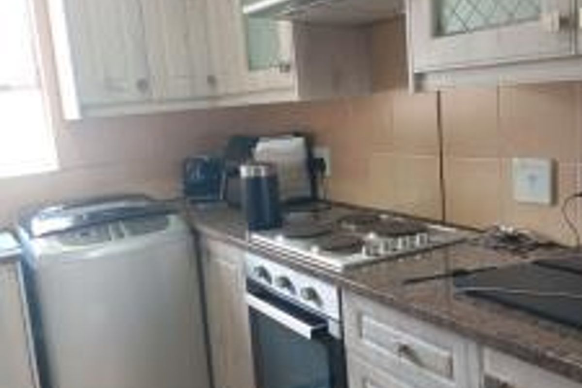 Ground Floor Apartment for Sale - Photo 5