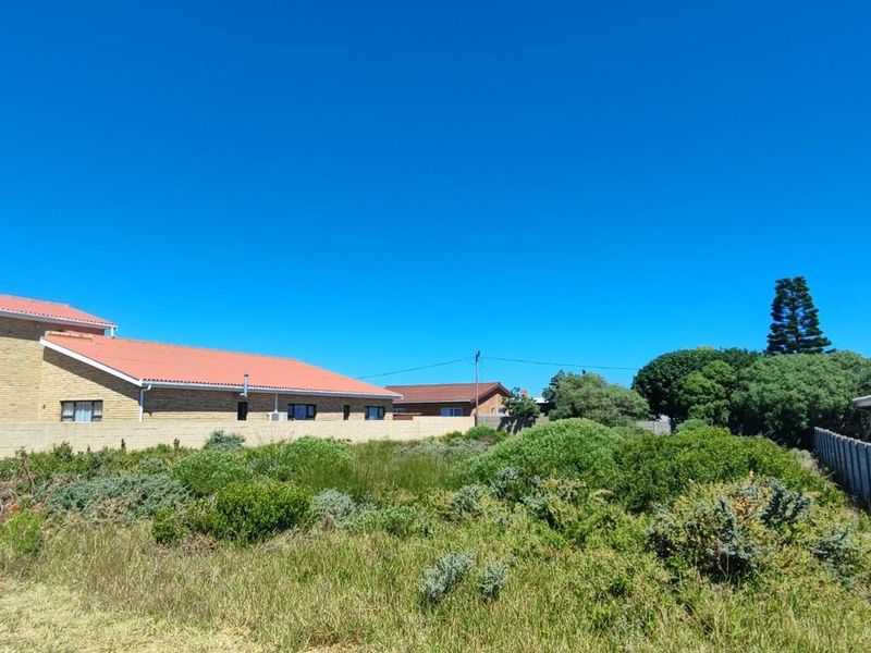 Vacant Land in Franskraal: Excellent Location, Level stand, Distant Sea Views - Photo 3