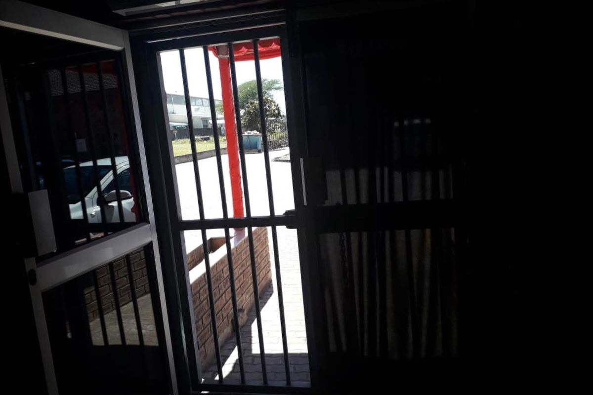 Industrial in ALTON - Photo 4