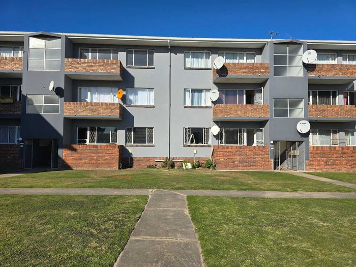 Property #2315632, Apartment Rental Monthly in Newton Park