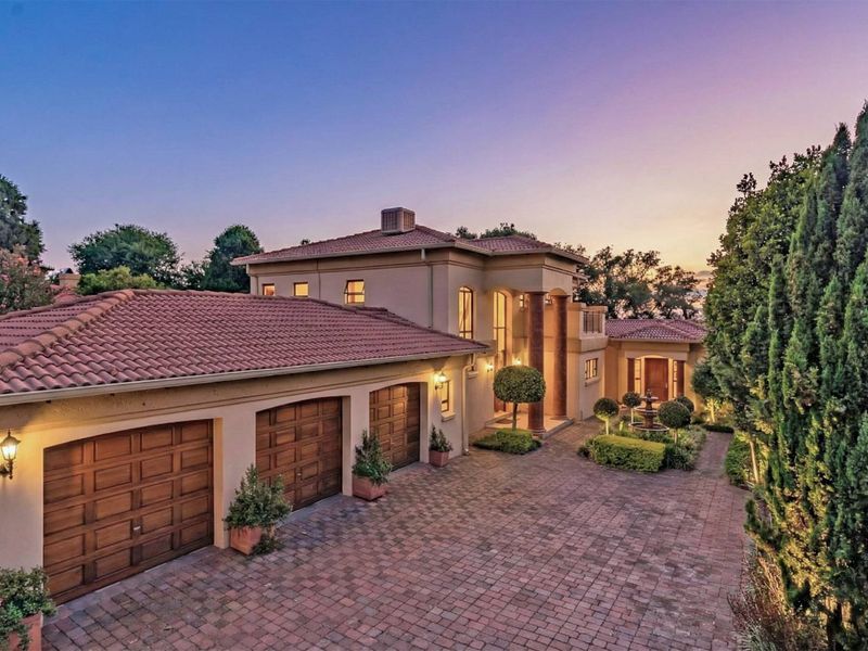 Distinguished Estate living! Only 6 houses in the Estate - Photo 3