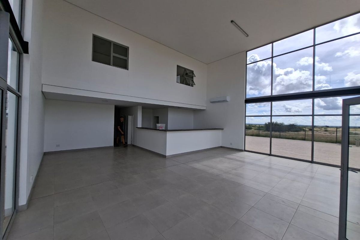 Car Rental and Offices To Let - Hosea Kutako - Photo 3