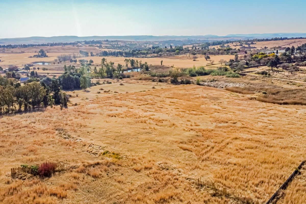 Escape the City Buzz: Invest in Muldersdrift’s Natural Beauty and Potential - Photo 3