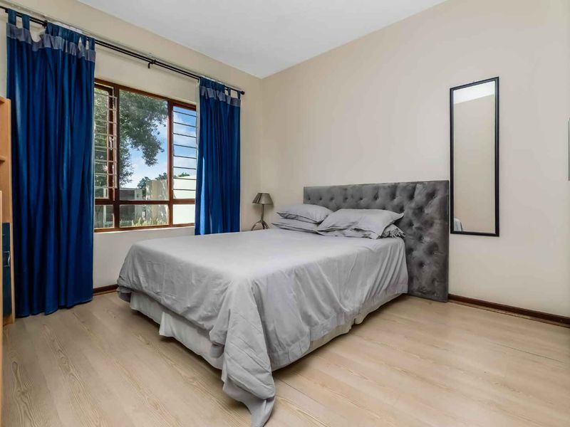 Charming 2-Bedroom 1 Bath Garden Apartment for Sale - Photo 8