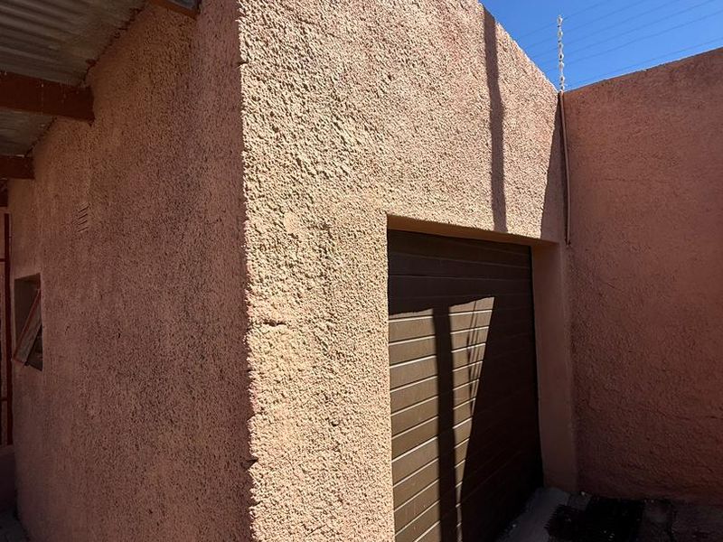 🚨 SOLE & EXCLUSIVE MANDATE | OLD ROCKY CREST 🚨 🏡 4 BEDROOM HOUSE FOR SALE 💰 Selling Price: N$1,650,000 - Photo 4