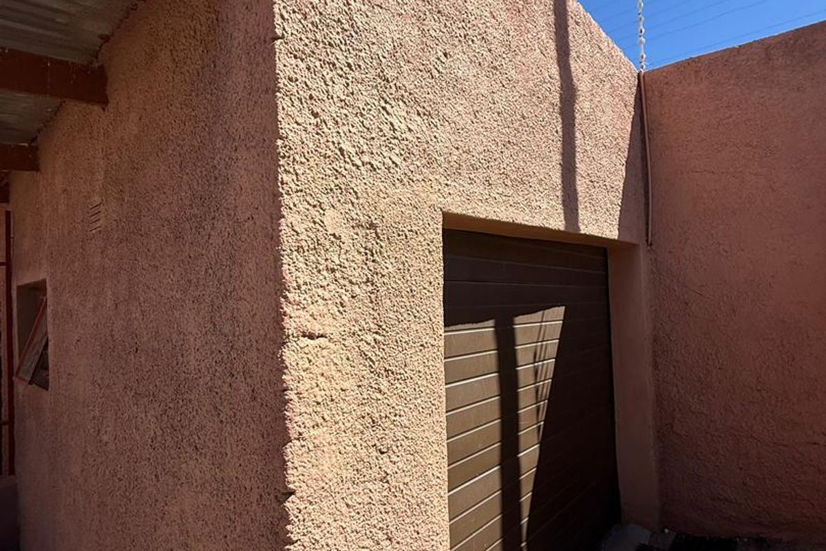 🚨 SOLE & EXCLUSIVE MANDATE | OLD ROCKY CREST 🚨 🏡 4 BEDROOM HOUSE FOR SALE 💰 Selling Price: N$1,650,000 - Photo 4