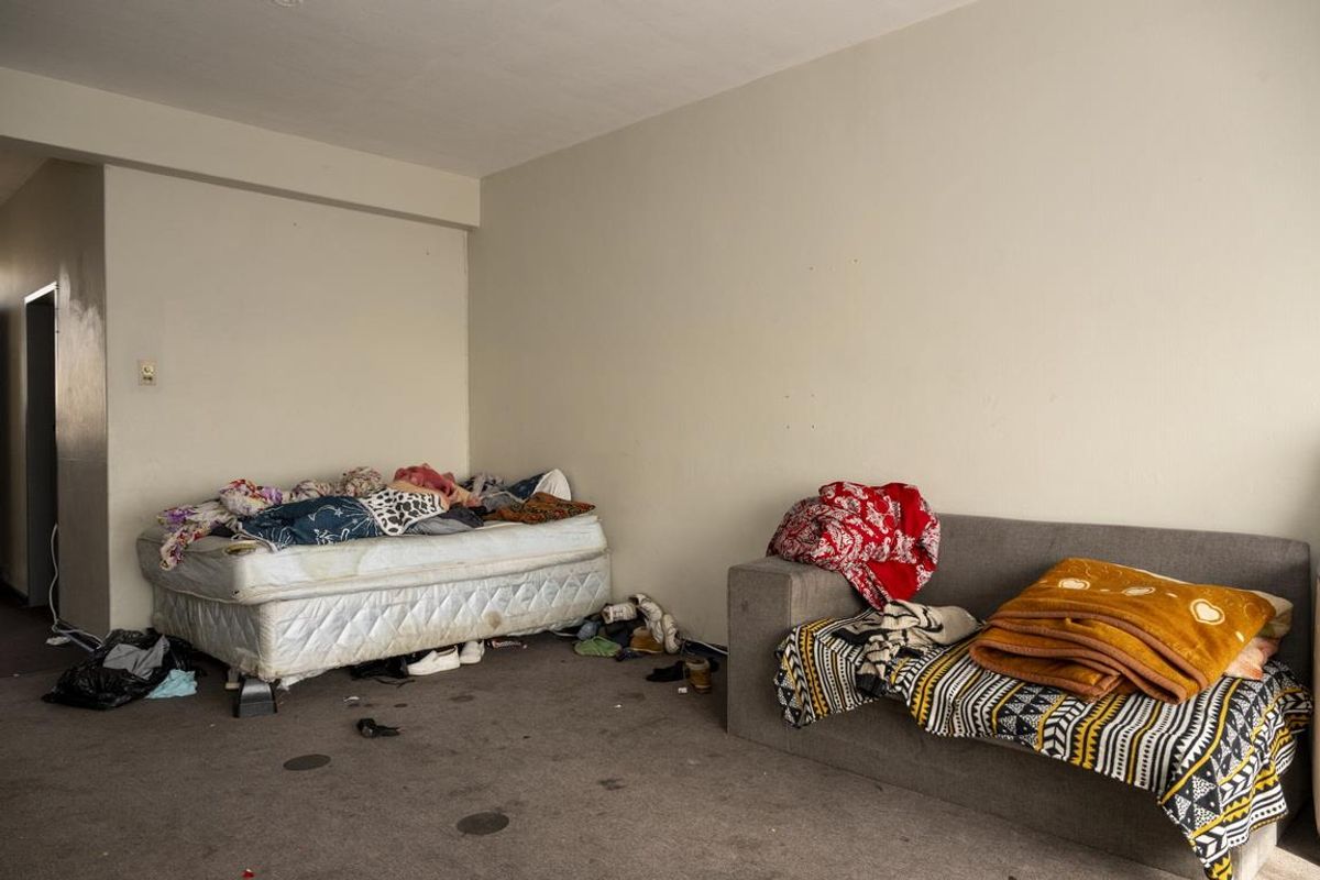 2 Bedroom Apartment Fixer-Upper Opportunity - Photo 5