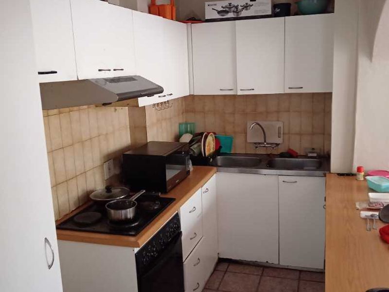 Renovator’s Dream in the Heart of Cape Town! - Photo 3