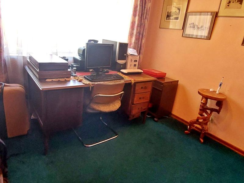 Charming Home with Modern Potential in Prime Location - Photo 10