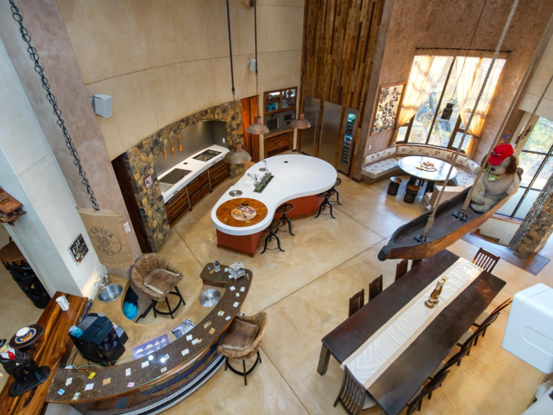 Discover Glenvista's Pinnacle of Luxury Living! - Photo 4