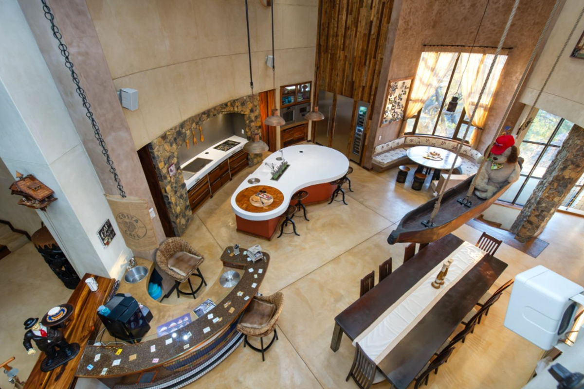 Discover Glenvista's Pinnacle of Luxury Living! - Photo 4