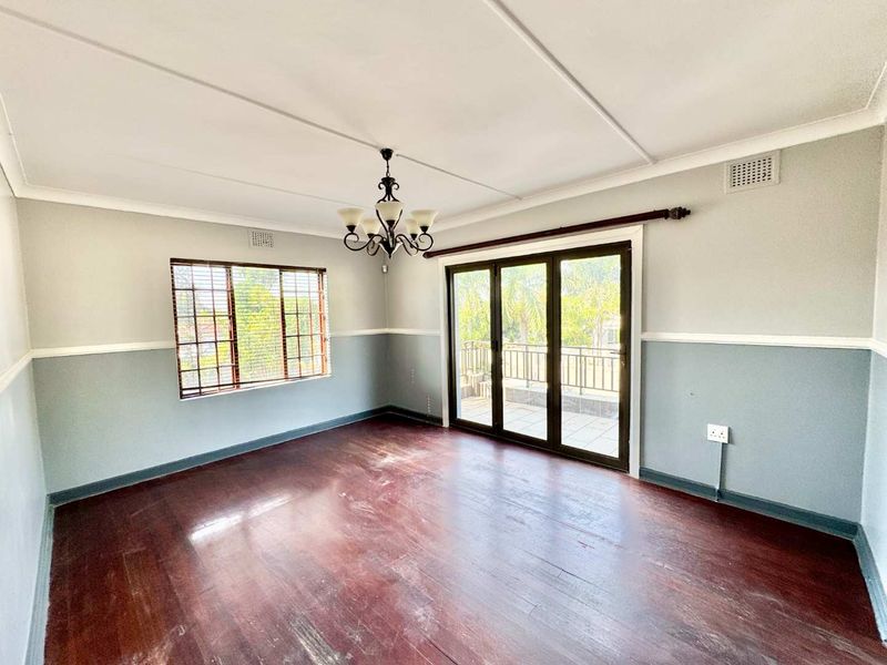 Hendra Estates - Lovely Large family Home with Granny Flat to Rent In Durban North - Photo 9
