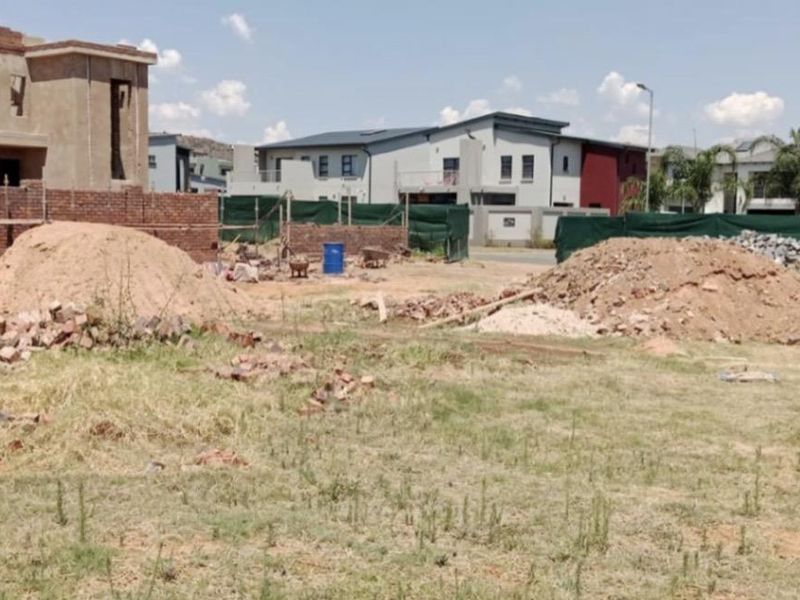 Zambezi Manor: Prime Land for Dream Home or Investment - Photo 2