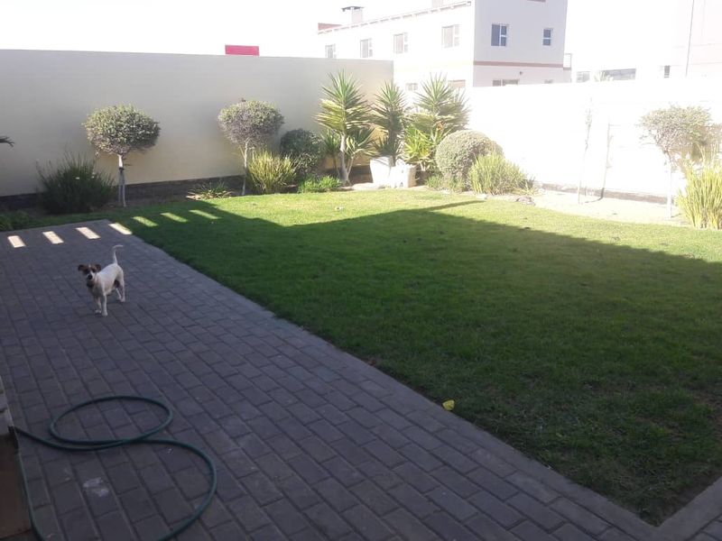 Situated in an area of high prices homes - Photo 10