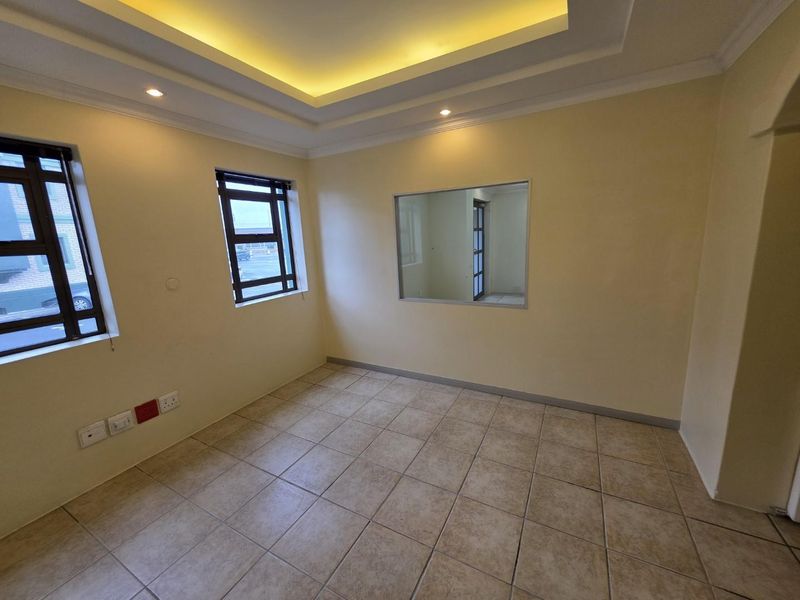 310m2 of A-Grade office space TO LET - Photo 3