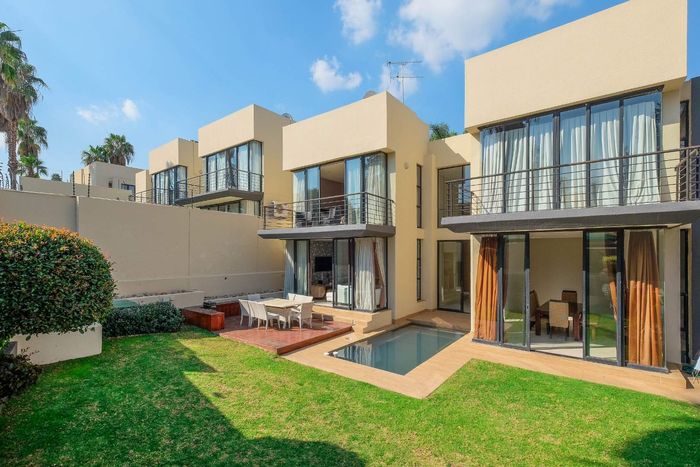 Property #2506479, Townhouse For Sale in Bryanston