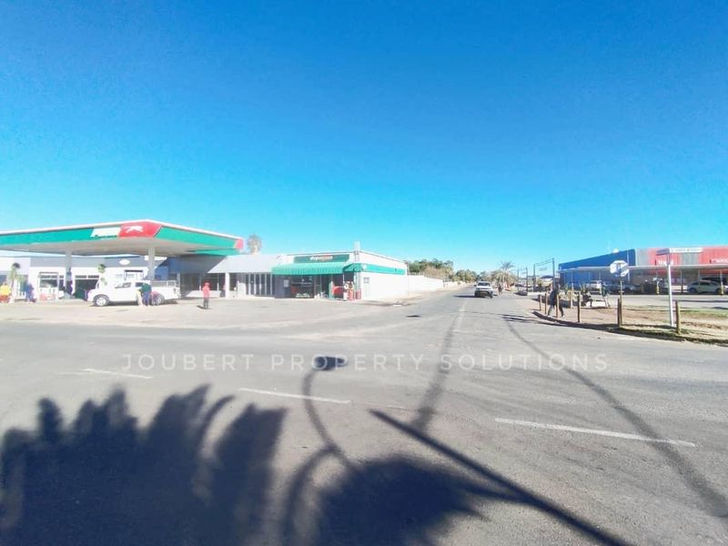 EXCEPTIONAL BUSINESS PROPERTY FOR SALE IN MARIENTAL - NAMIBIA - Photo 9