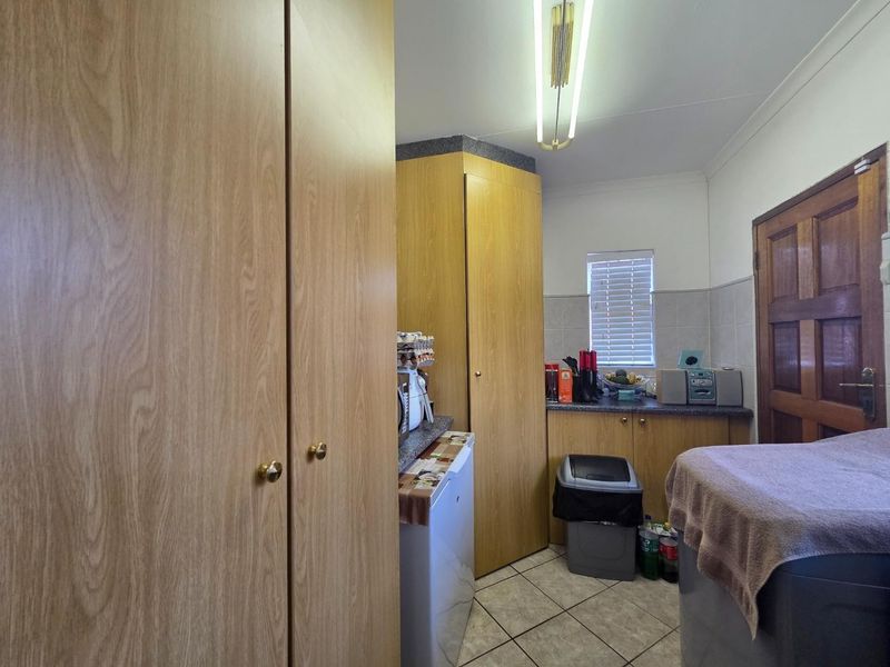 Townhouse For Sale in South Crest, Alberton - Photo 9