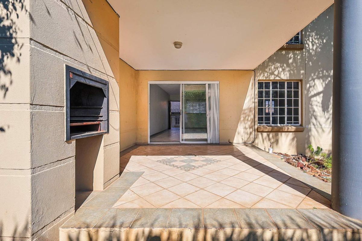 Spacious 2-Bed, 2-Bath Ground Floor Unit in Erasmuskloof! - Photo 4