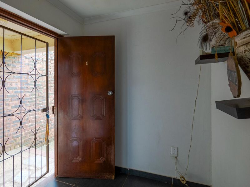 Pet friendly simplex - Photo 4