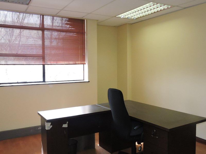 Executive Office Suite in Rivonia, Sandton - Photo 8