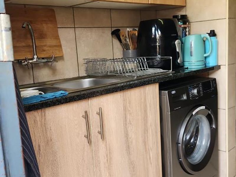 3 Bedroom Townhouse To Rent in Chantelle - Photo 8