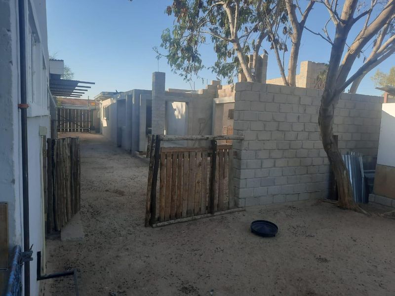 Oshakati - Family Home For Sale with Flats - Photo 6