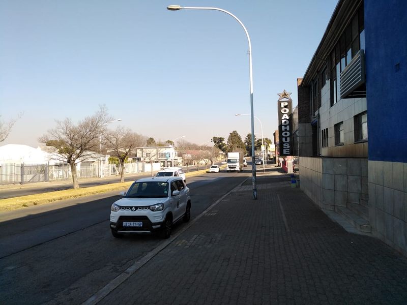 Prime Commercial Opportunity: Unit 1 Business Suite – IVH Centrum, Leeuwpoort Street, Boksburg - Photo 2