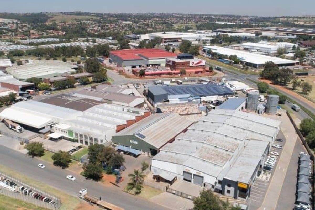 5 057m2 City Deep Warehouse To Let - Photo 4