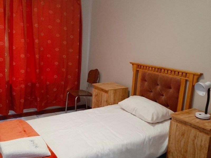 Riverfront 4-Bedroom Double Storey Home with Apartment in Barkly West - Photo 8