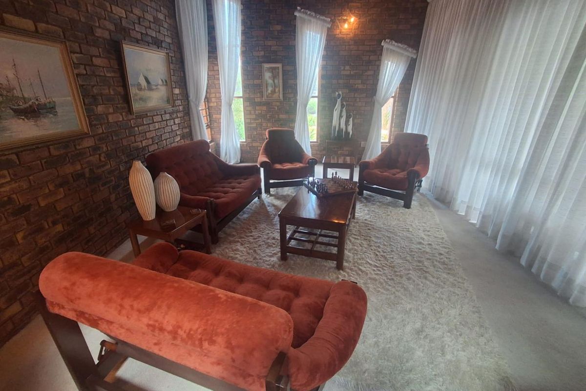 FAMILY HOME IN CUL-DE-SAC - MULBARTON - Photo 3