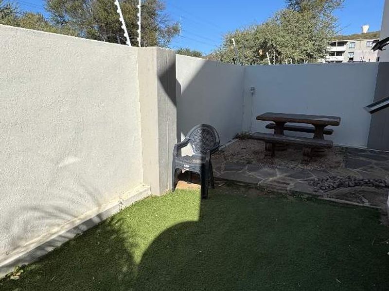 SOLE MANDATE - Photo 4