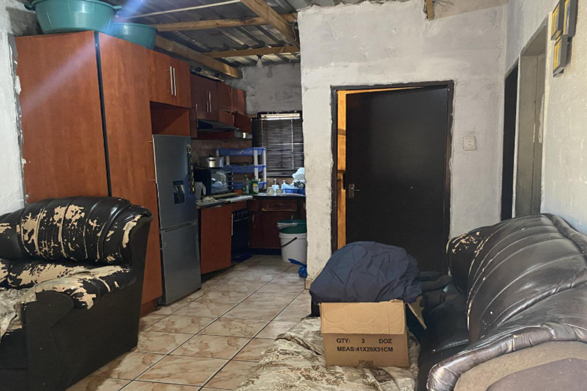 Affordable Starter Home with Flatlet – KWA-GUQA EXT 18 - Photo 3