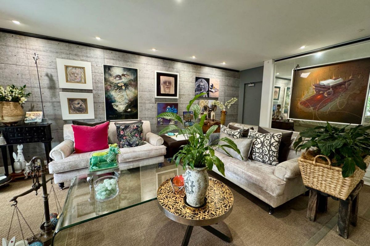 One of a Kind Two Bedroom Apartment Available in Polofields - Photo 4