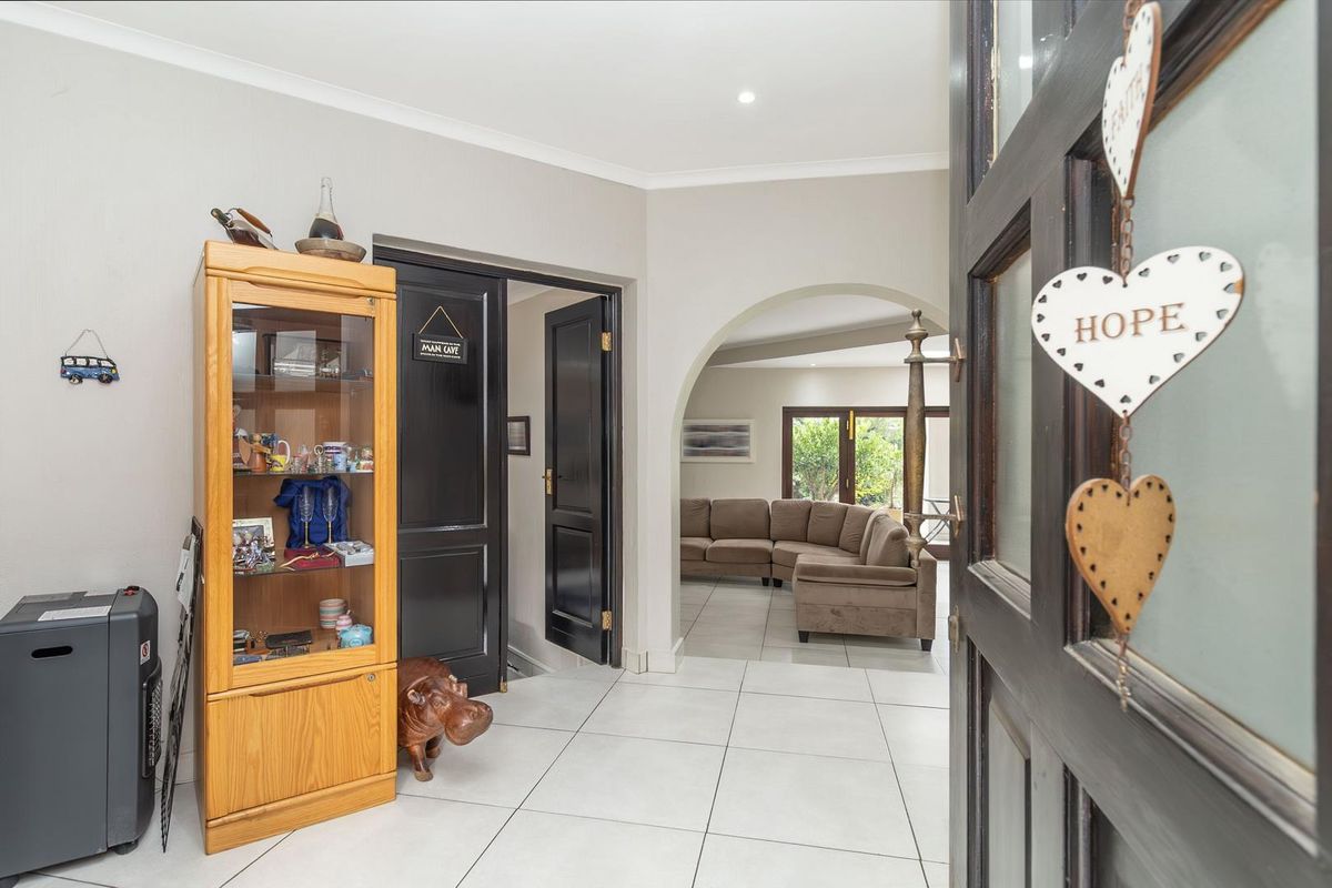 Your dream family home awaits - Photo 5