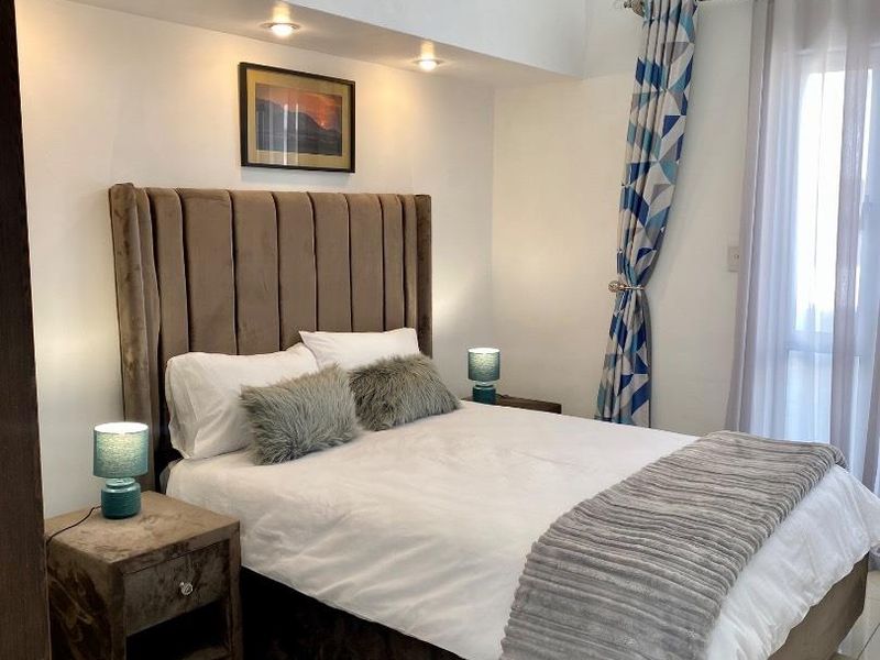 Fully furnished - Photo 2