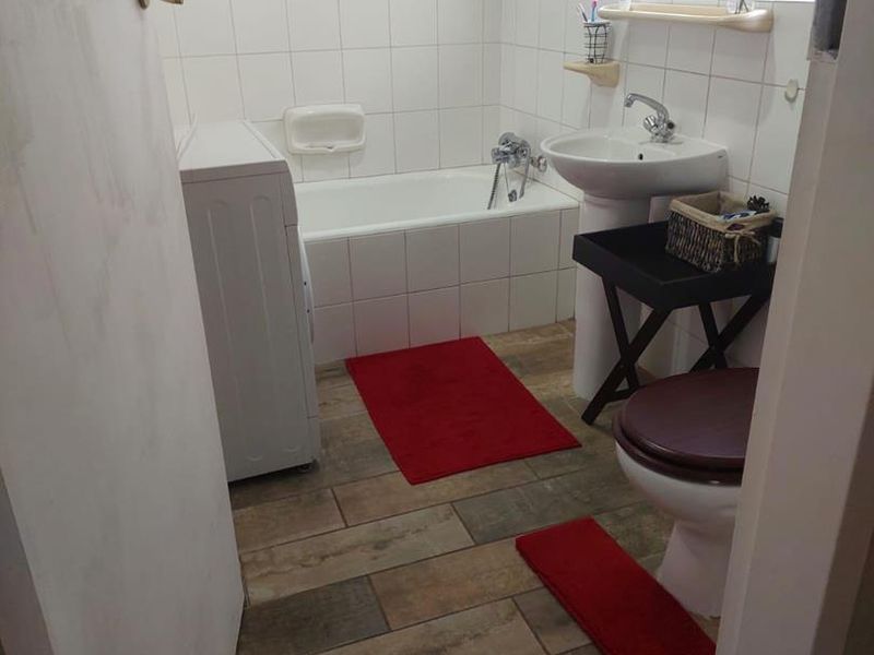 Spacious 3-bedroom duplex for sale at Dunsevern - Photo 3