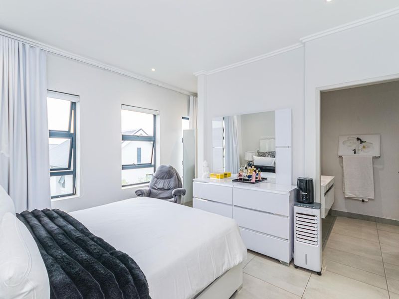Ideal Family Home In PineHaven - Photo 7