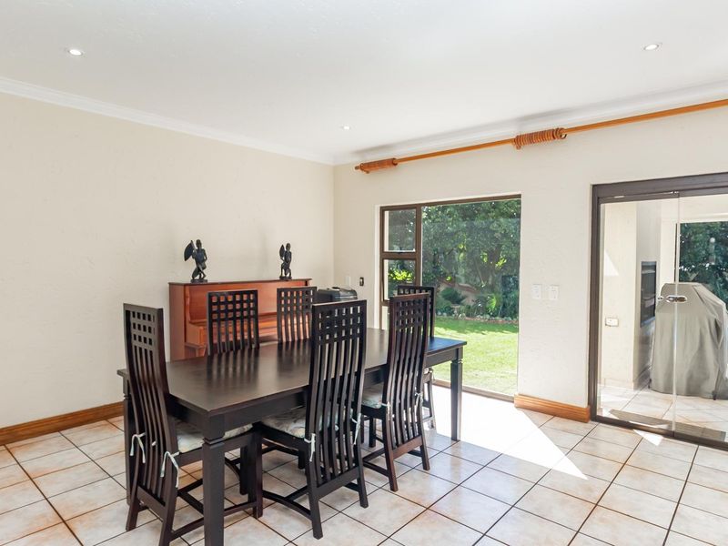 4 Bedroom House to Rent in Dainfern Golf Estate - Photo 10