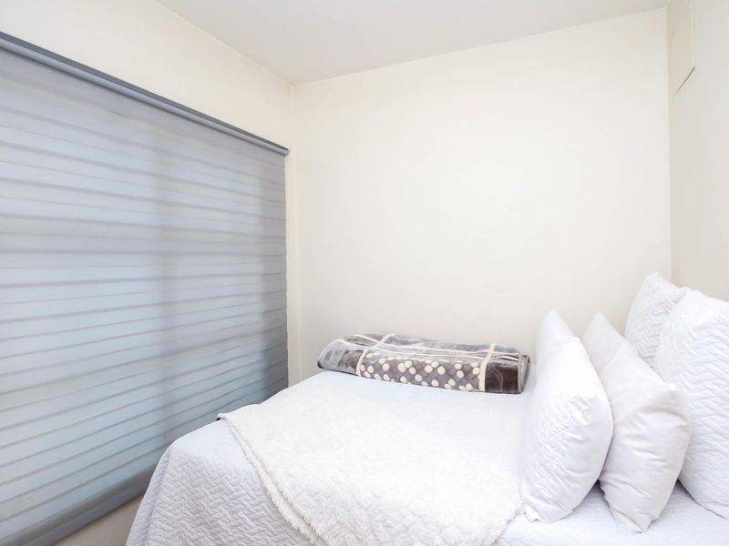 2 bedroom 1 bath Apartment in Rivonia - Photo 10
