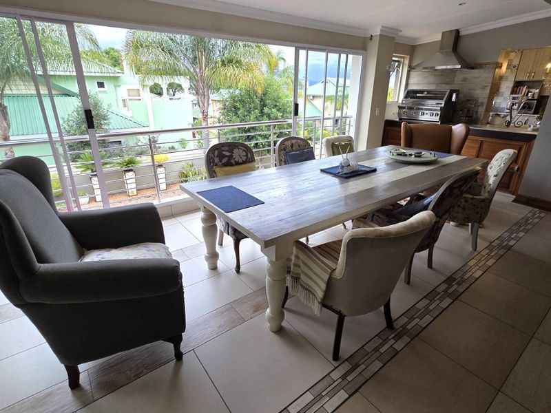 3 Bedroom 4 Bathroom Family Home in Caribbean Beach Club - Photo 8