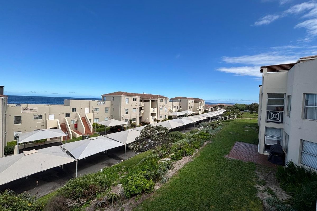 Hermanus Beach Club – 3-Bedroom Investment Opportunity - Photo 2