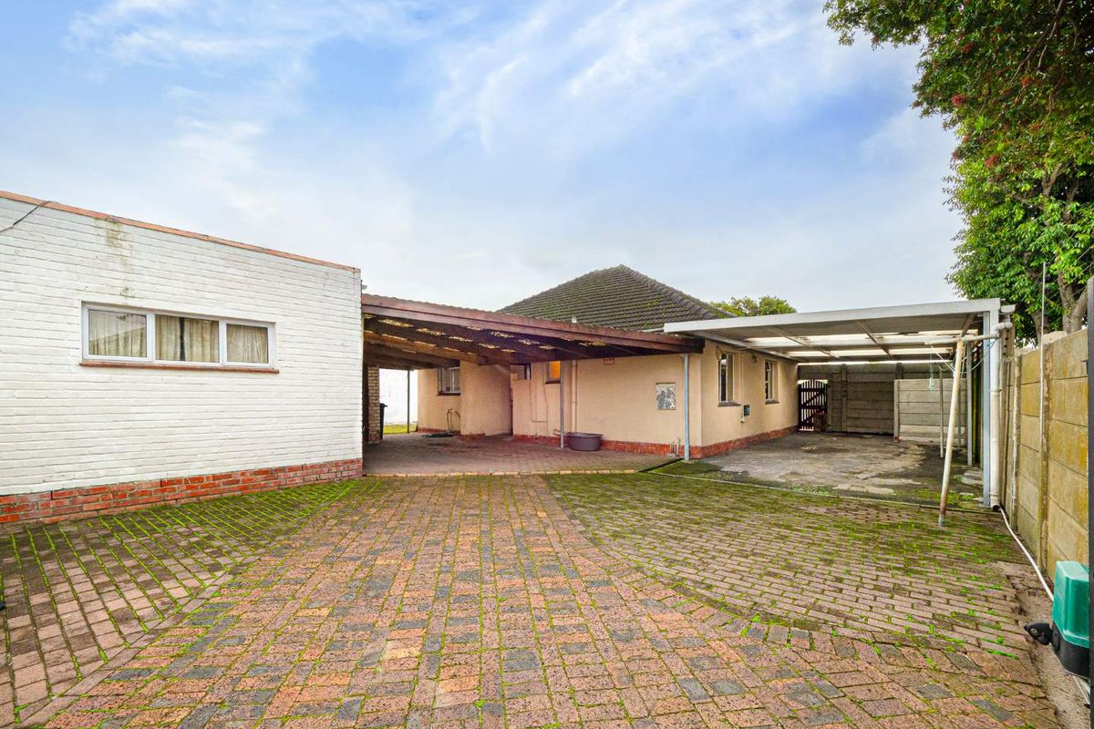 PENLYN ESTATE,4BEDS ,2 BATHS,7 CARS - Photo 3