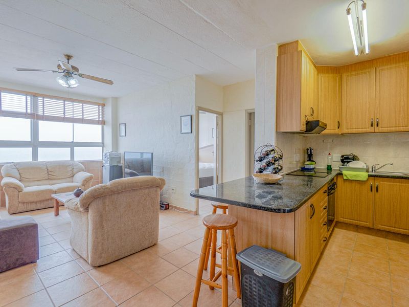 Seaview Apartment | Views from Bedrooms & Living Area | R9 000 - Photo 4