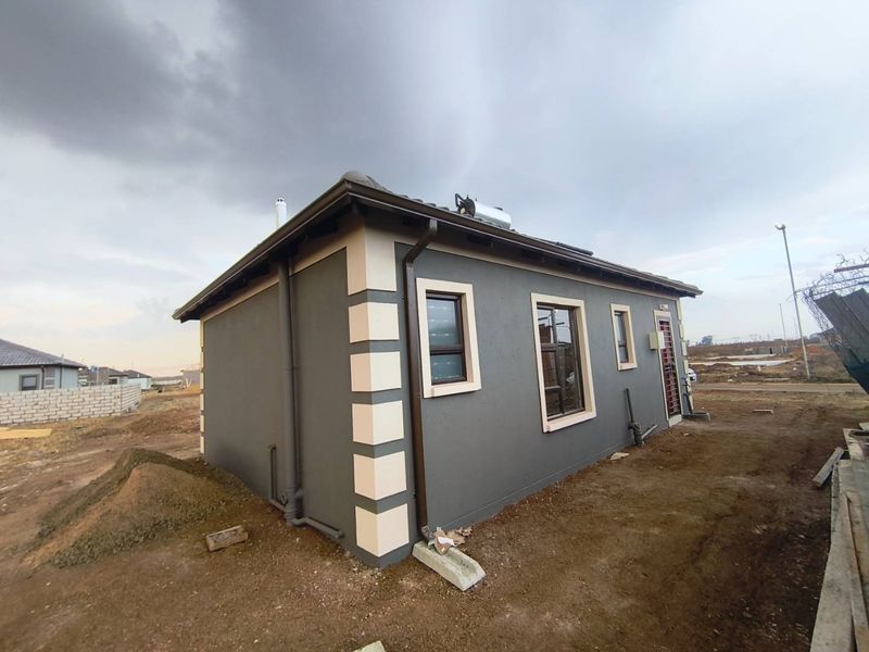 3 Bedroom House for Sale in Windmill Park Ext 32 - Photo 5