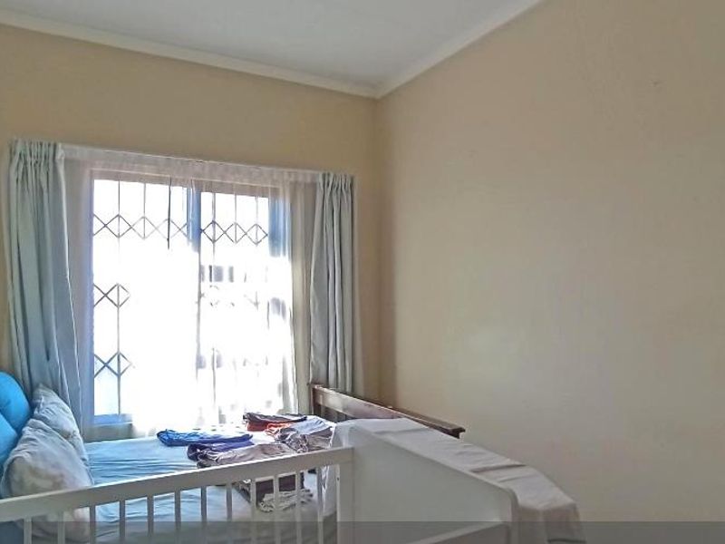 3 Bedroom House - Photo 8