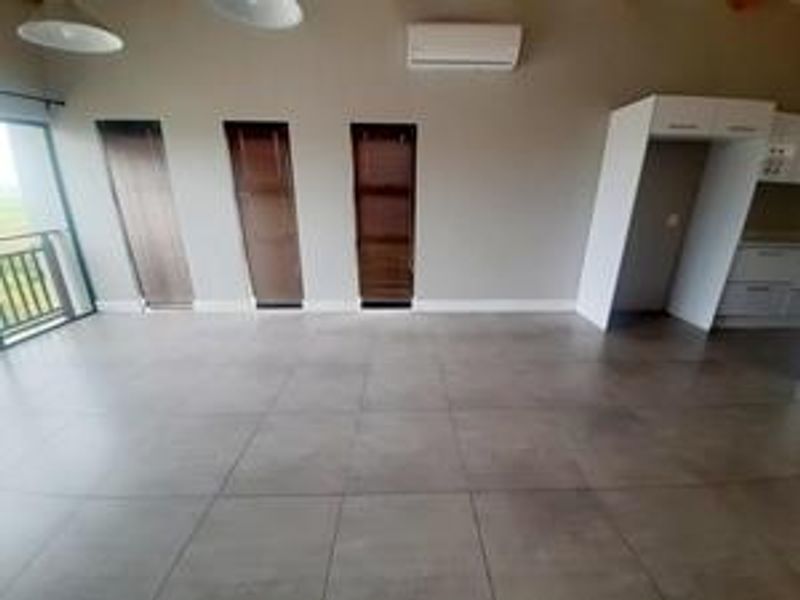 Beautiful Home For Rental in Palm Lakes Estate - Photo 9