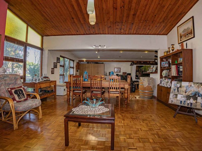 Much loved family home in the sought after area of Oostersee - Photo 6