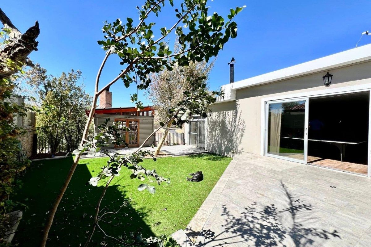 Gem Alert! Eros Park, Windhoek - Photo 5